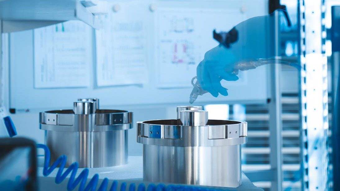 Karriere - Cards - Monteur für Hochpräzise Baugruppen Nassereith (m/w/d)